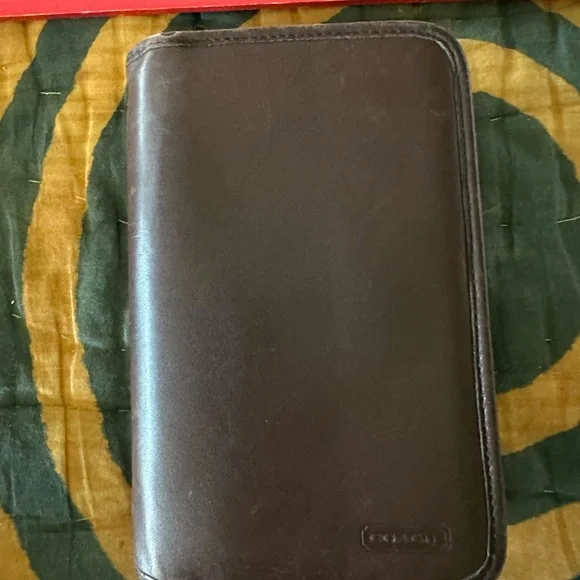 Coach Dark Brown Leather Vintage Phone Organizer Wallet - Picture 4 of 10